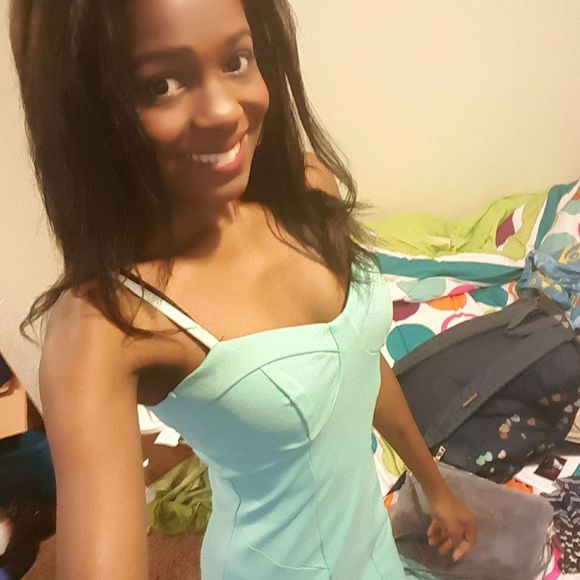 Meet your Posher, Alicia - Picture 1 of 1